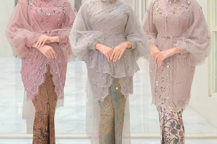Kebaya Encim Bordir